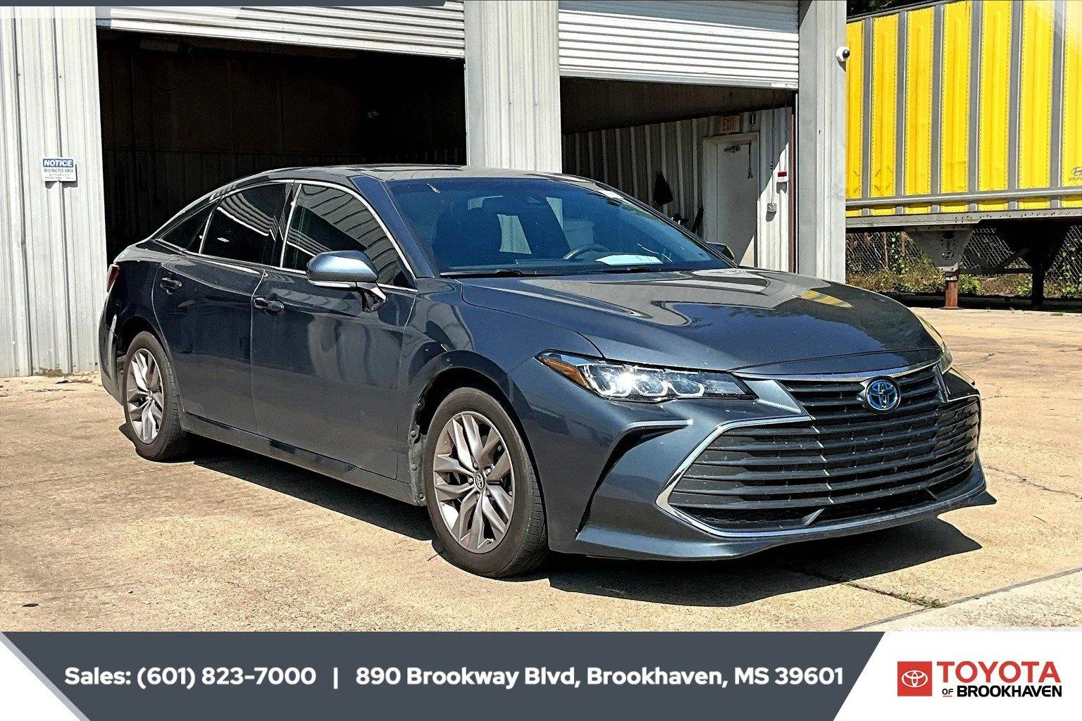 Used 2019 Harbor Gray Metallic Toyota XLE image 2