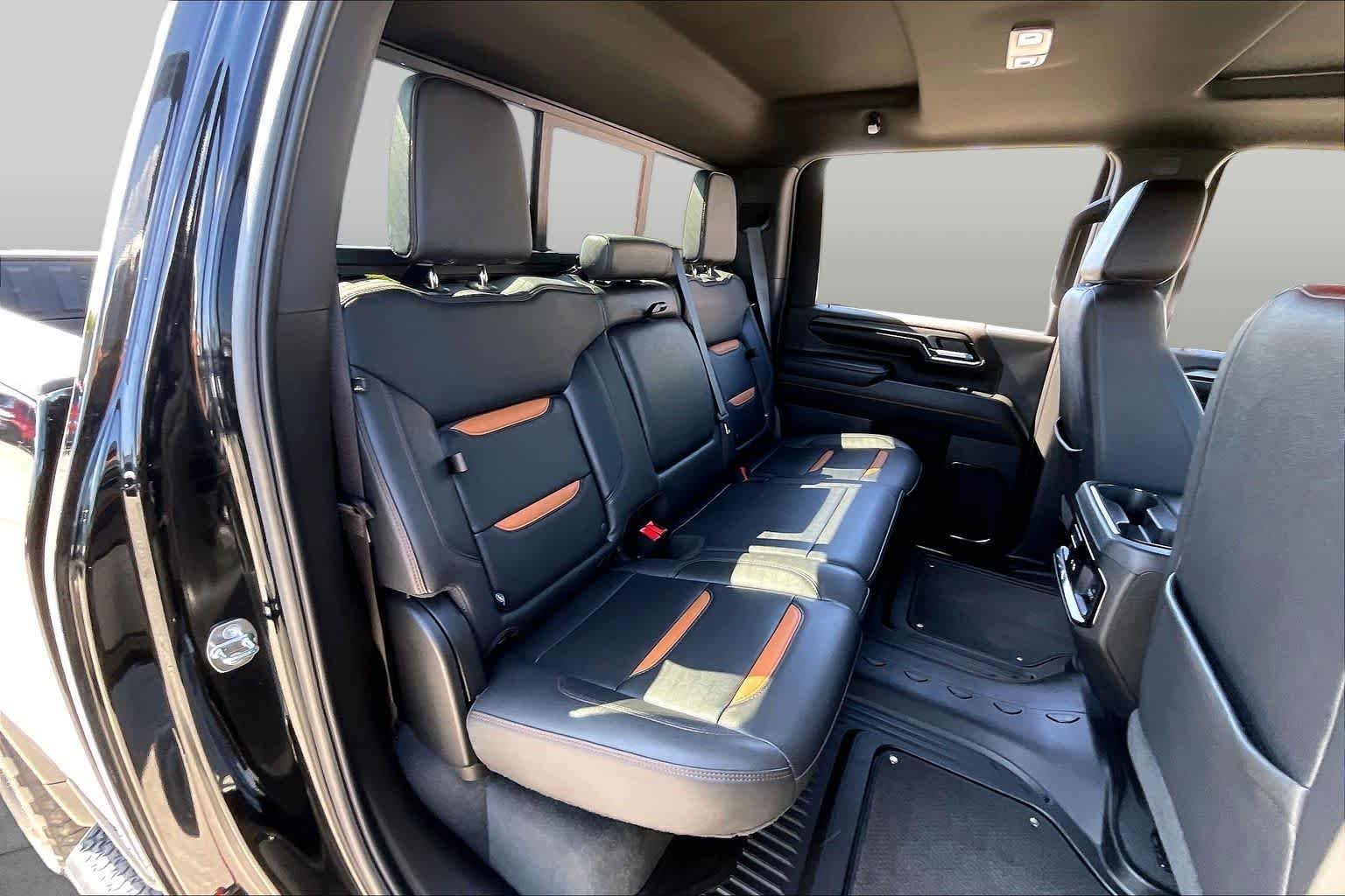 Used 2024 Onyx Black GMC AT4 image 21