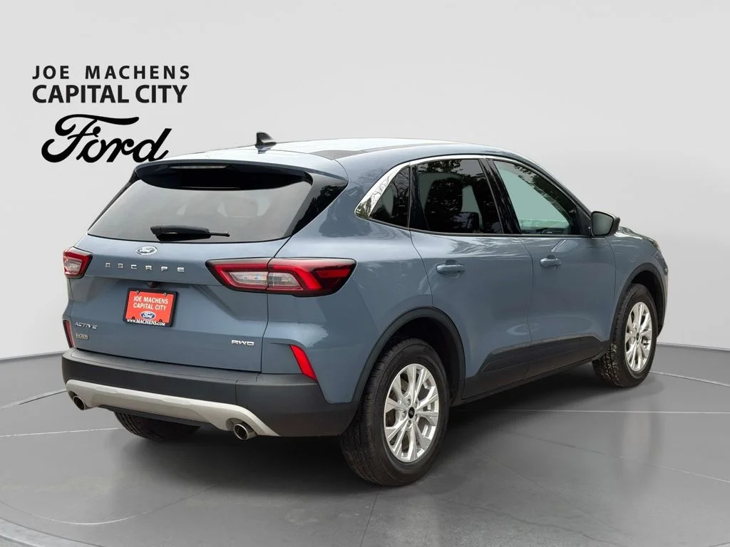 Used 2024 Vapor Blue Ford Active image 5
