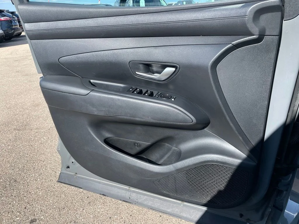 Used 2025 Hampton Gray Hyundai SEL image 43