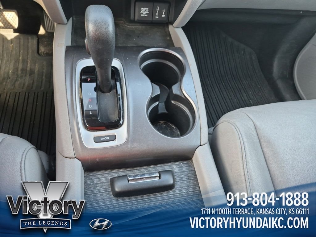 Used 2017  Honda EX-L image 15