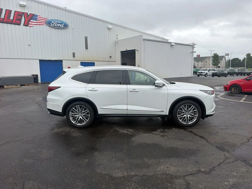 Certified Used 2022 Platinum White Pearl Acura Advance image 9