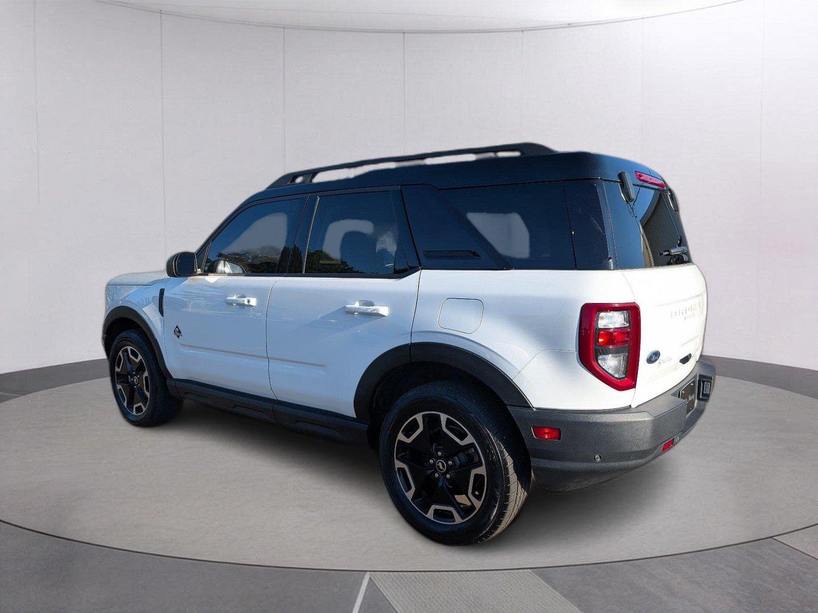 Used 2024 Oxford White Ford Outer Banks image 5
