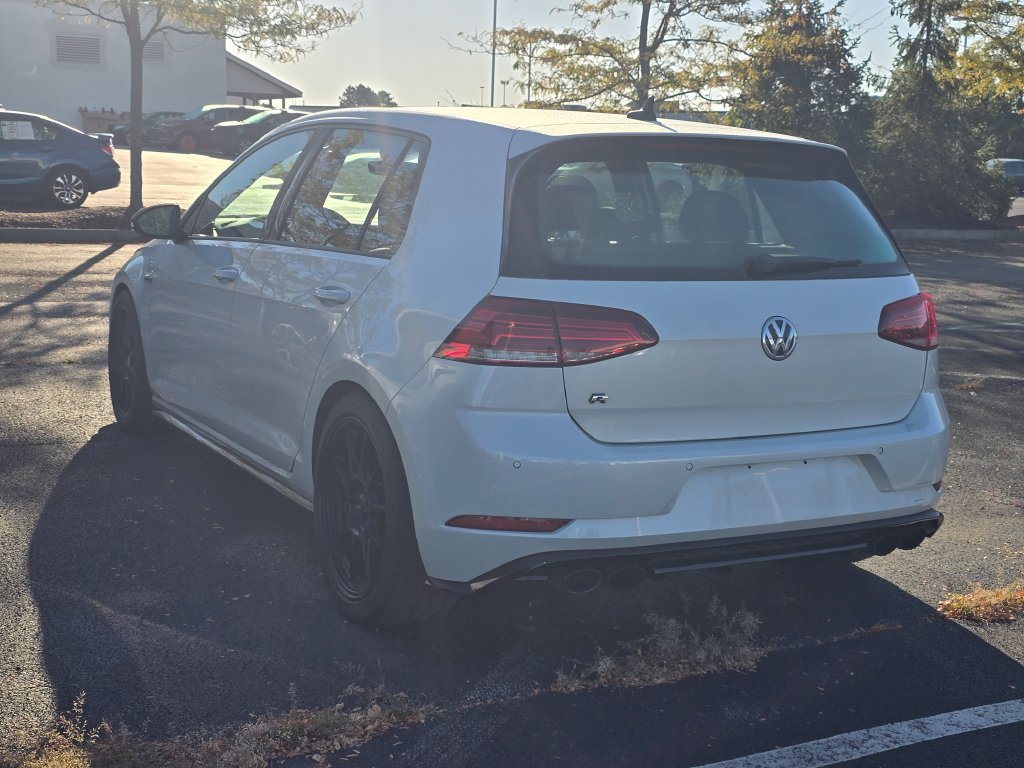 Used 2018 White Volkswagen DCC & Navigation 4Motion image 5