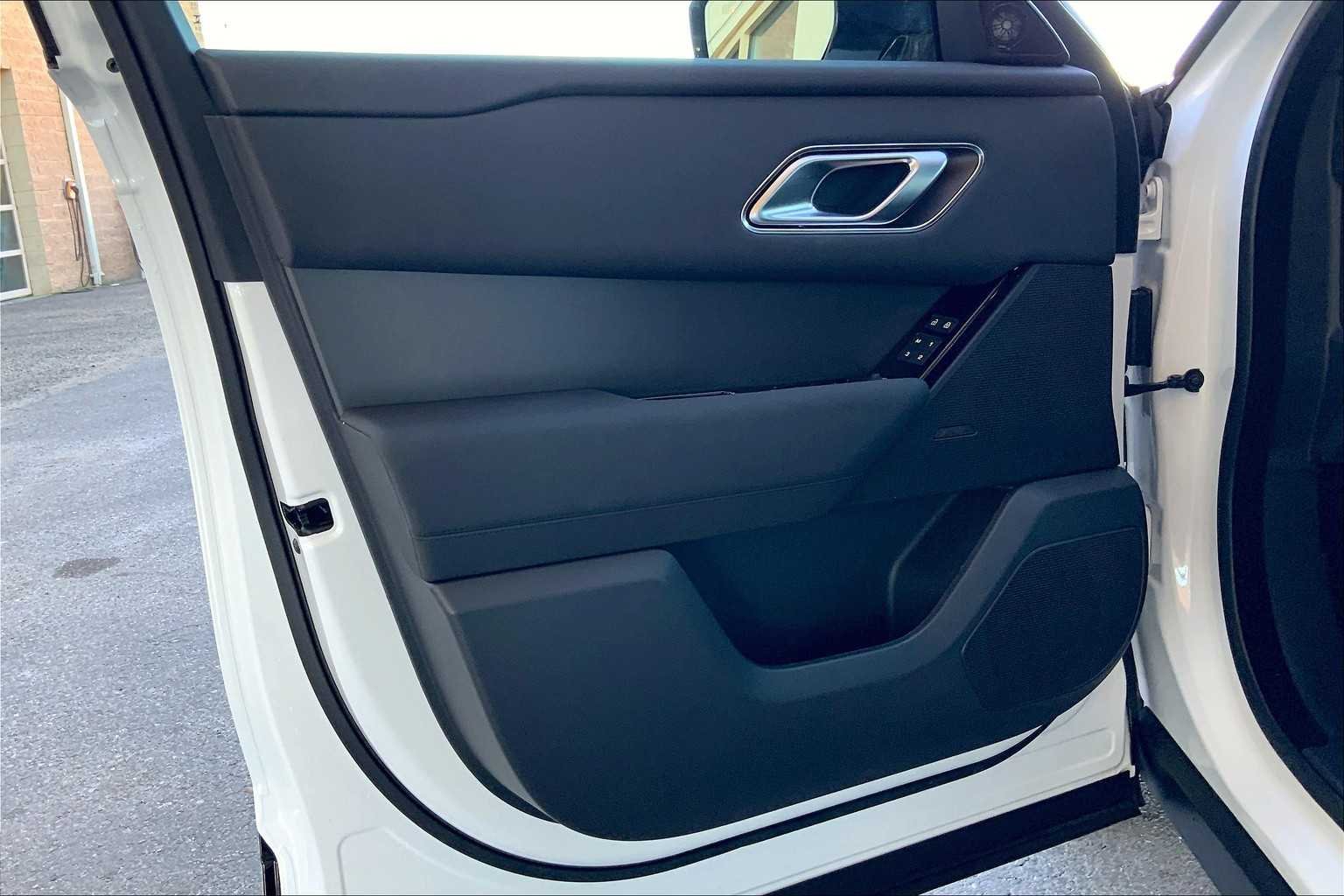 2025 Land Rover Range Rover Velar Dynamic SE - Photo 10