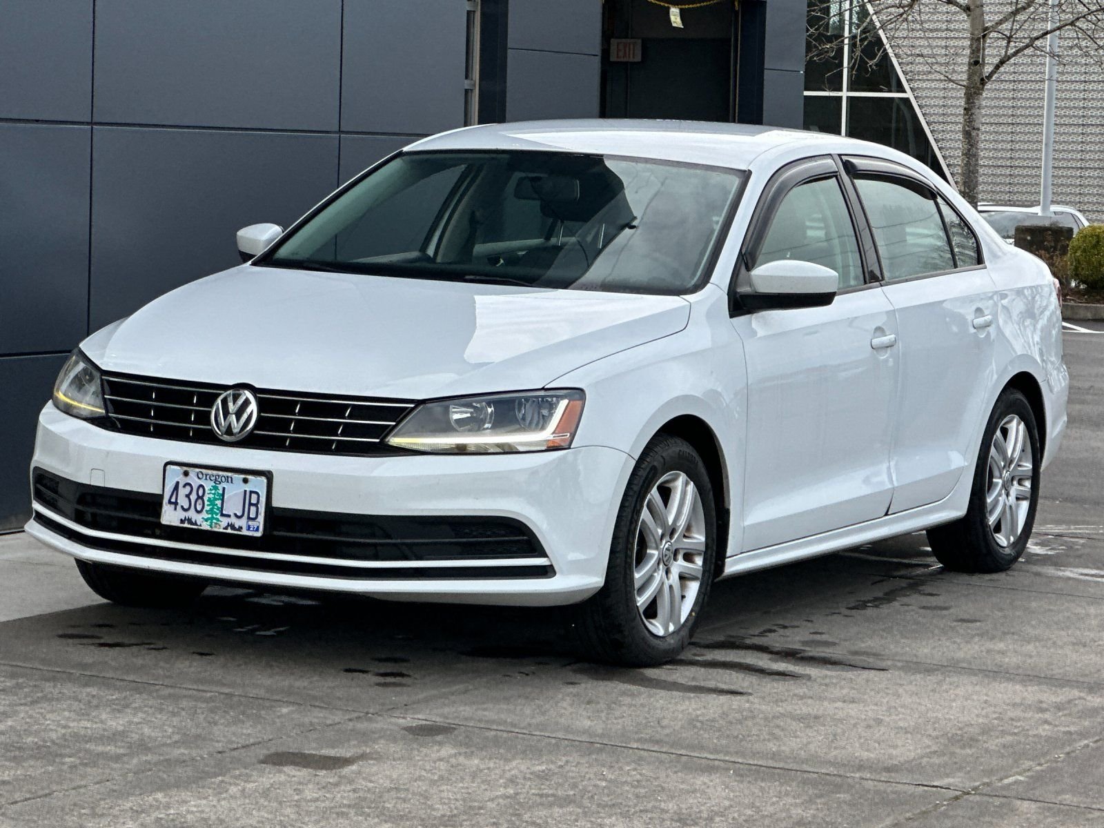 Used 2018 Pure White Volkswagen 1.4T S image 6