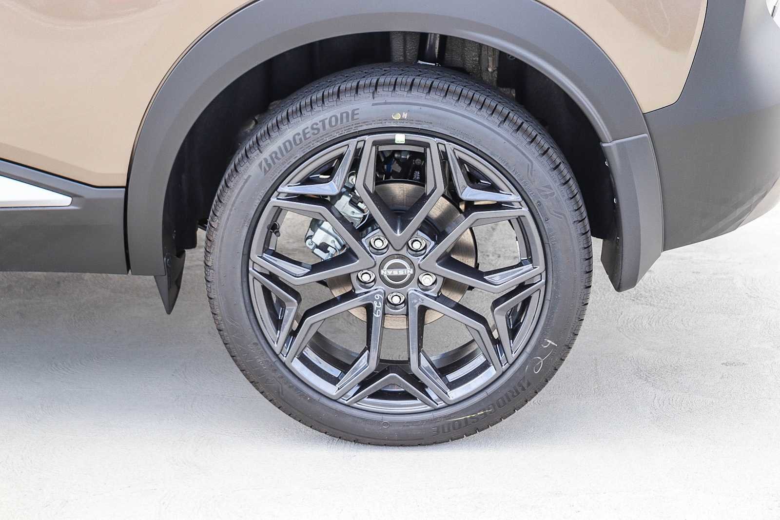 New 2027 Canyon Bronze Metallic Nissan SR image 12