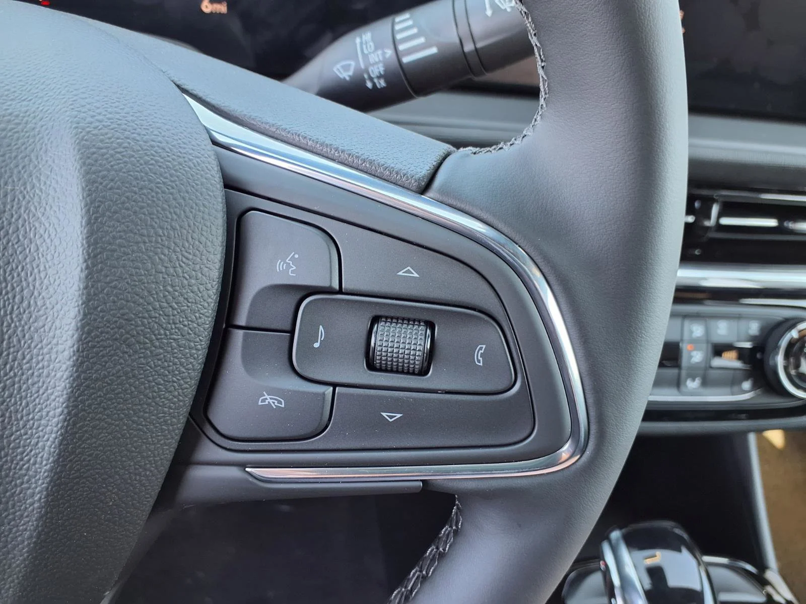 2026 Buick Envista Sport Touring - Photo 10