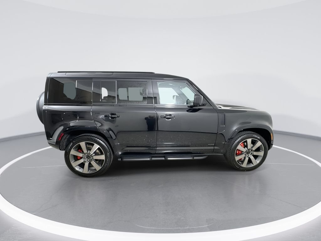 2026 Land Rover Defender X - Photo 9