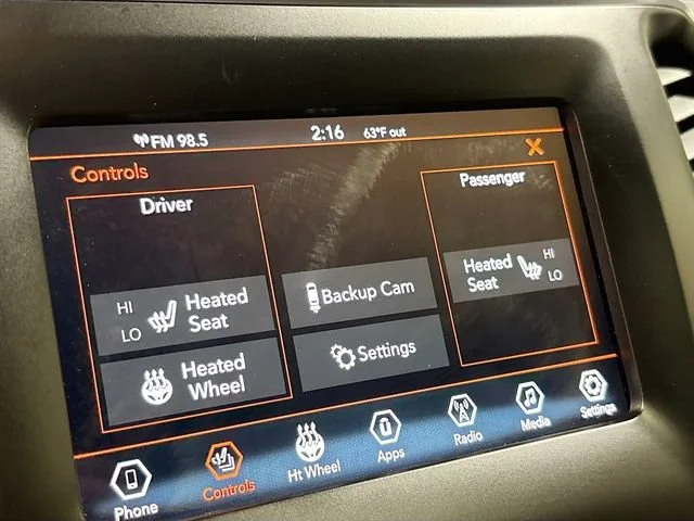 Used 2021  Jeep Latitude Plus image 20