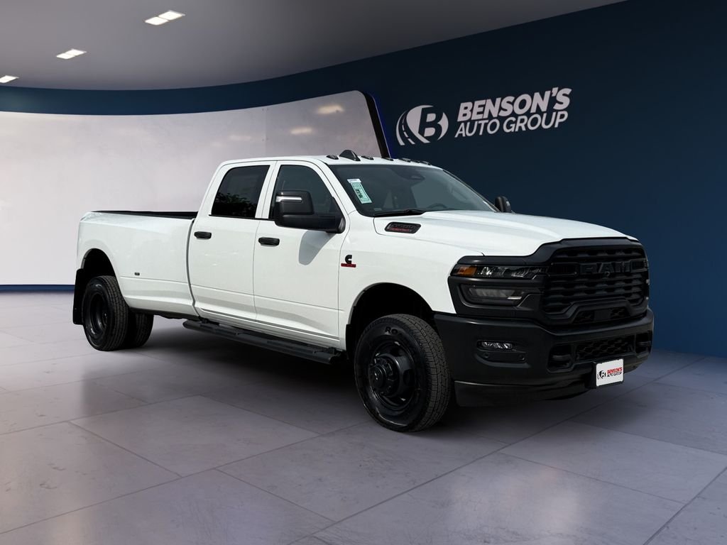 New 2026 Bright White Clear-Coat Exterior Paint RAM Tradesman image 7