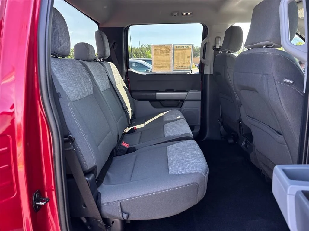 Used 2023 Red Ford XLT image 15