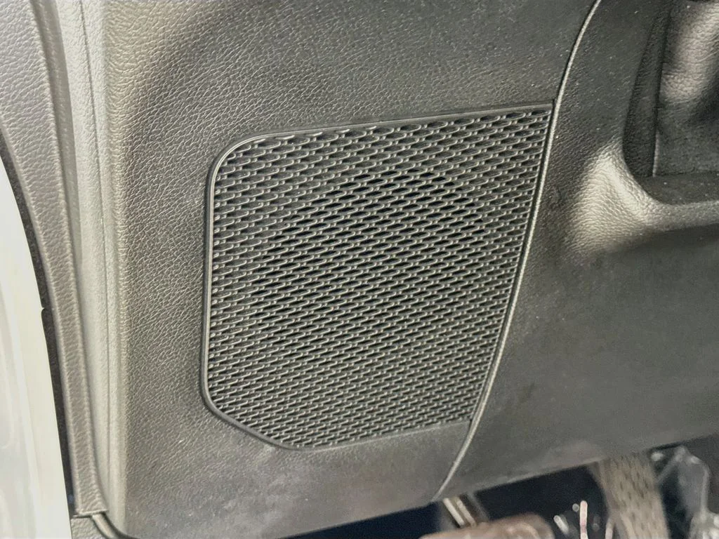 Used 2021 White Jeep Unlimited Rubicon image 19