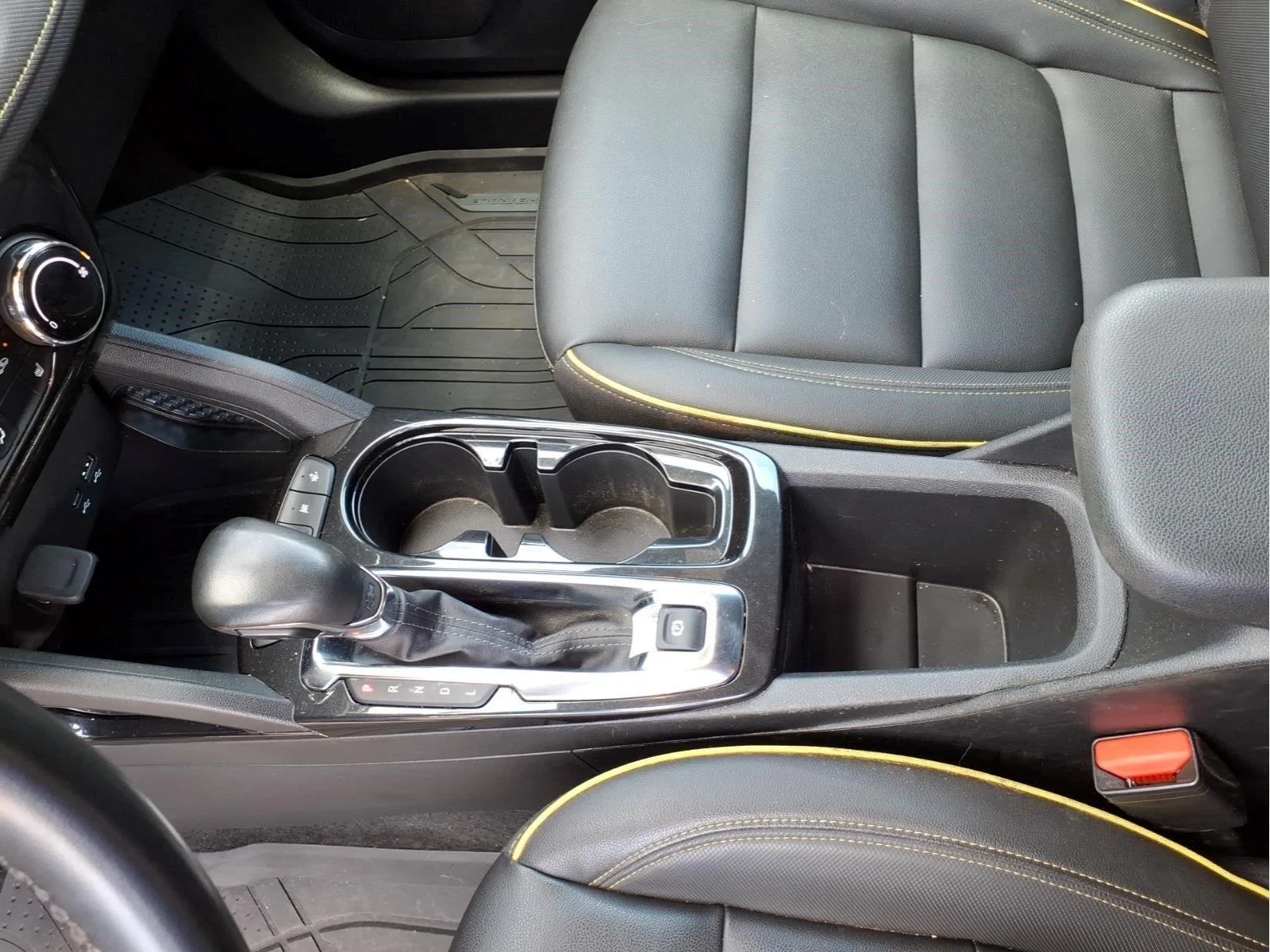 Used 2024 Mosaic Black Metallic Chevrolet ACTIV image 23