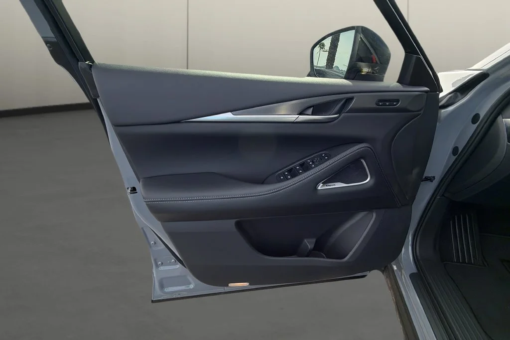 New 2027 HARBOR GRAY INFINITI Luxe FWD image 13