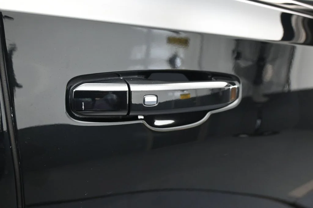 Used 2022 Black Chevrolet LT image 44