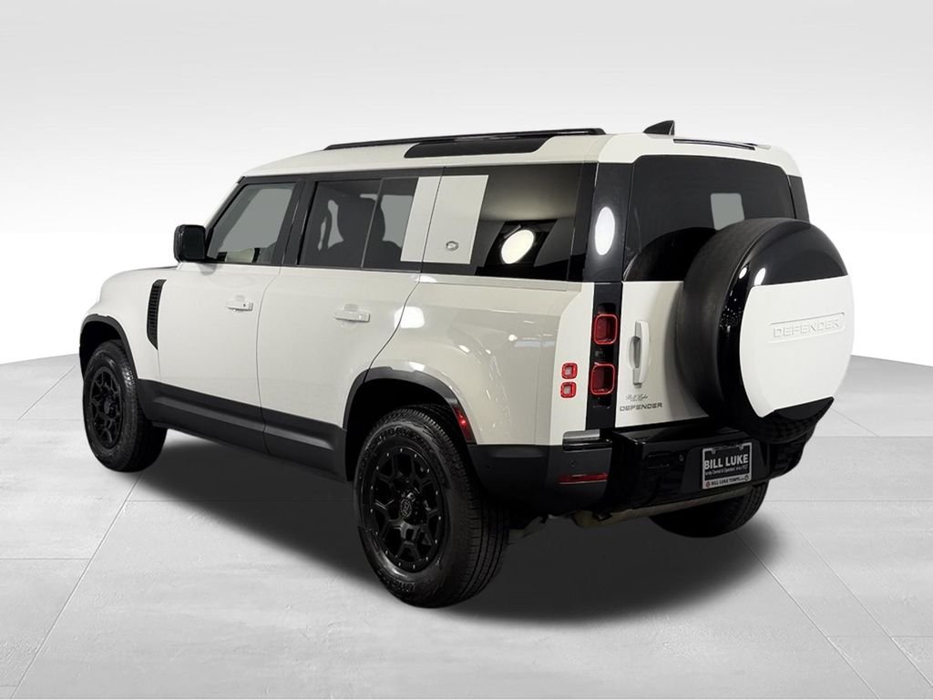 Used 2023 Fuji White Land Rover Standard image 8