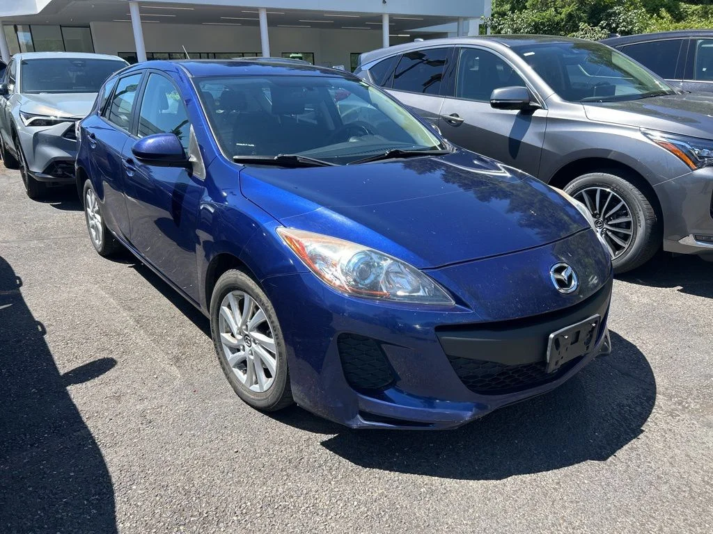 Used 2013 Mazda MAZDA3 i Touring with VIN JM1BL1LP1D1807285 for sale in Portland, OR