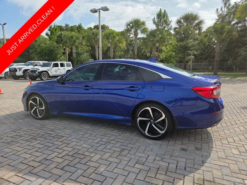 Used 2020 Blue Honda Sport image 9