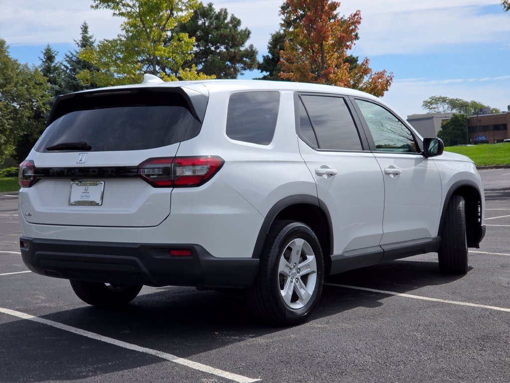 2024 Honda Pilot LX - Photo 22