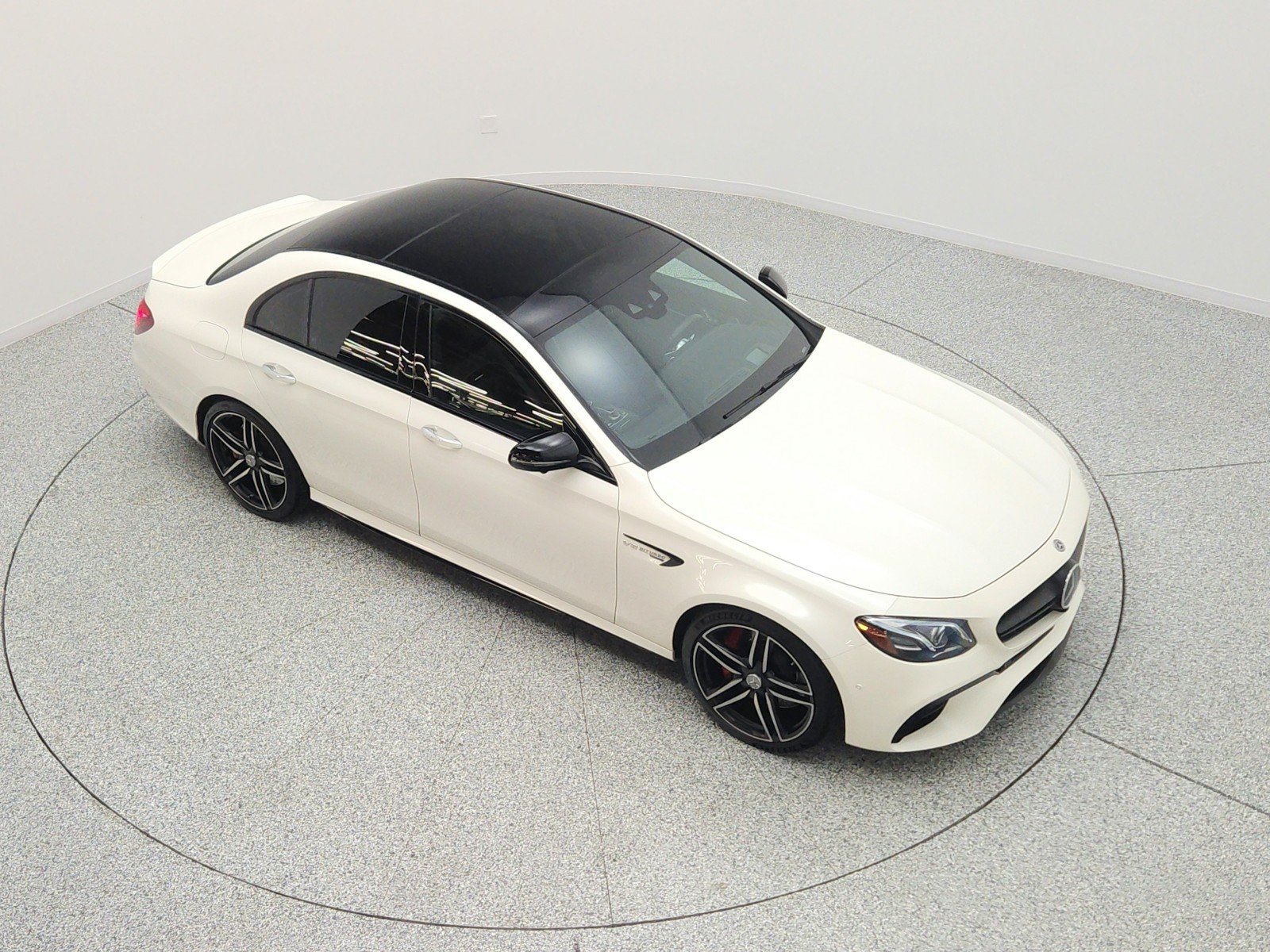 Used 2019 designo Diamond White Metallic Mercedes-Benz AMG® E 63 S 4MATIC+ Sedan image 25