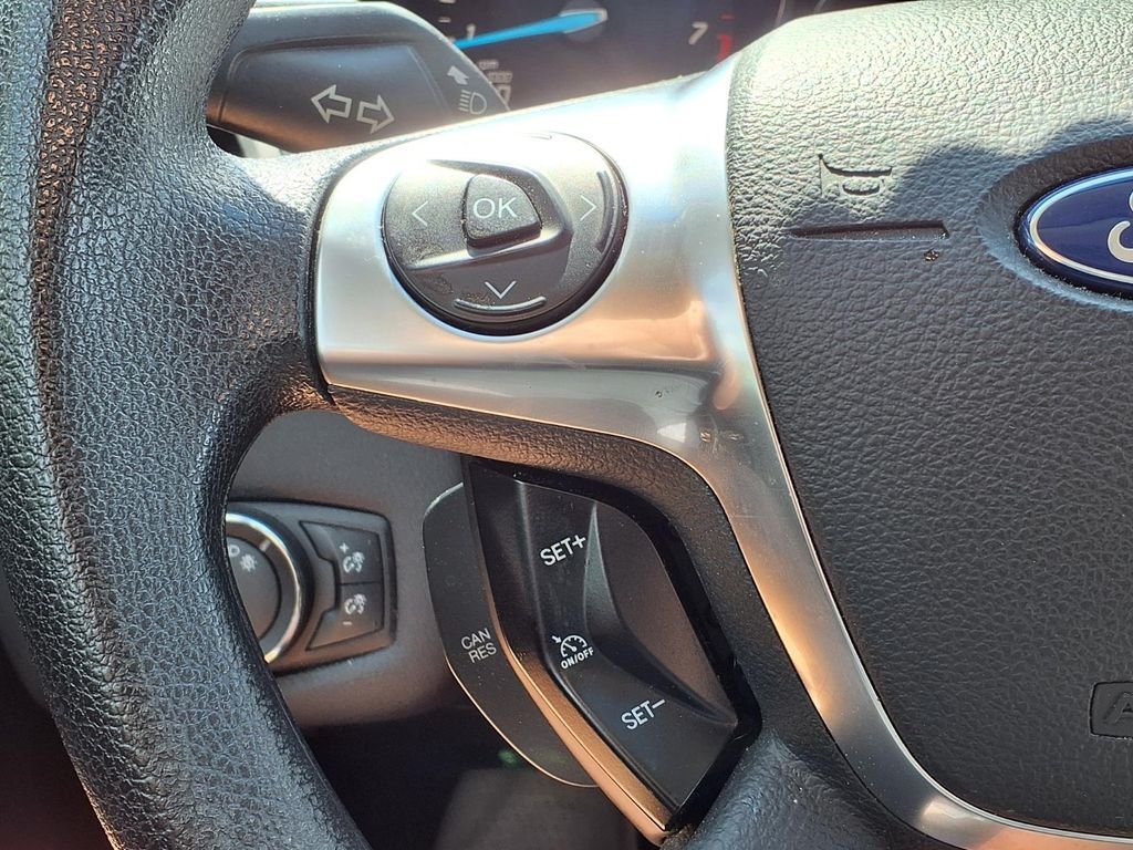 Used 2014 Blue Ford SE image 23