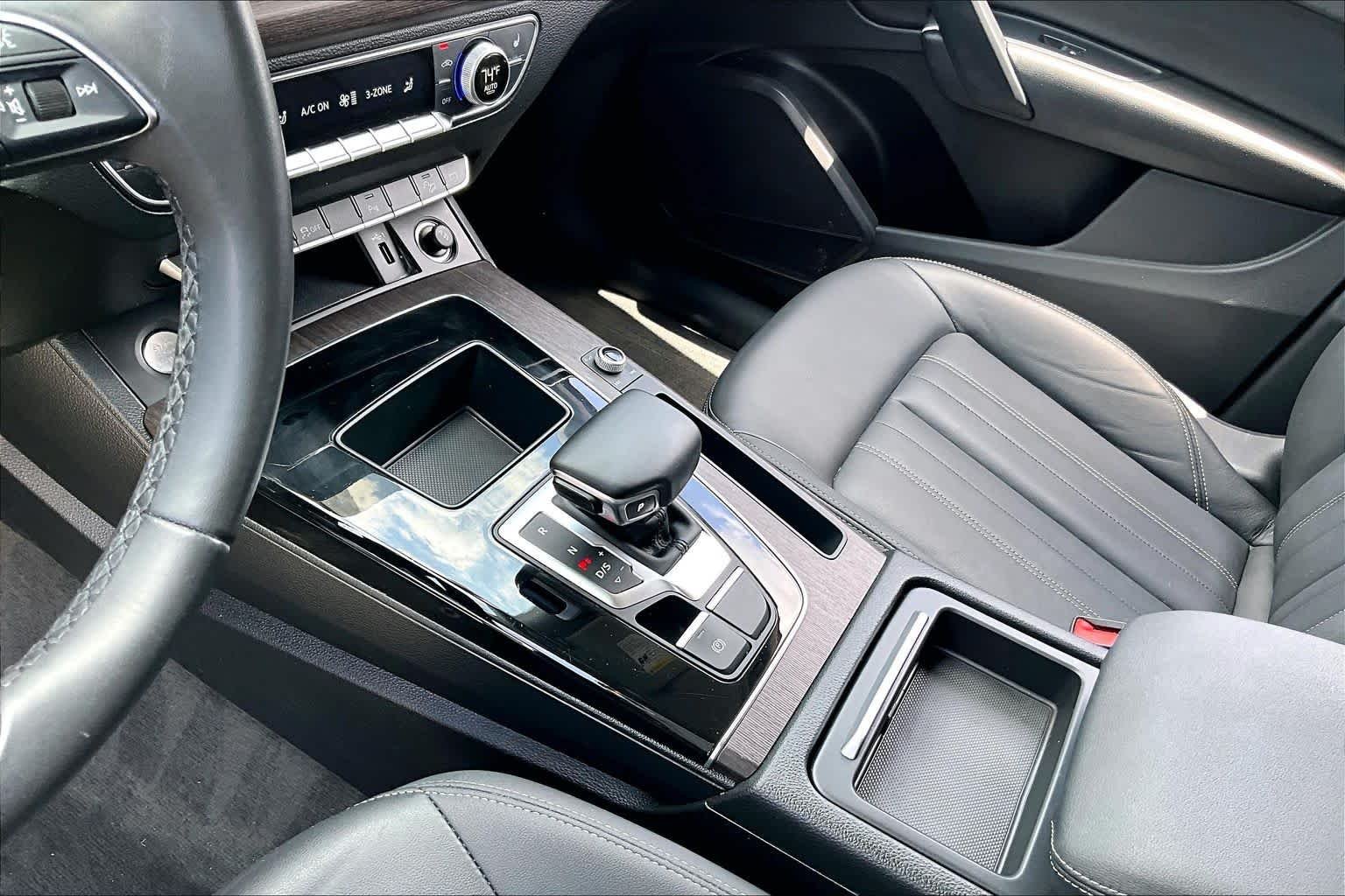 Used 2021 Navarra Blue Metallic Audi Premium image 15