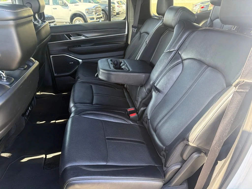 Used 2024 White Jeep Series II image 14