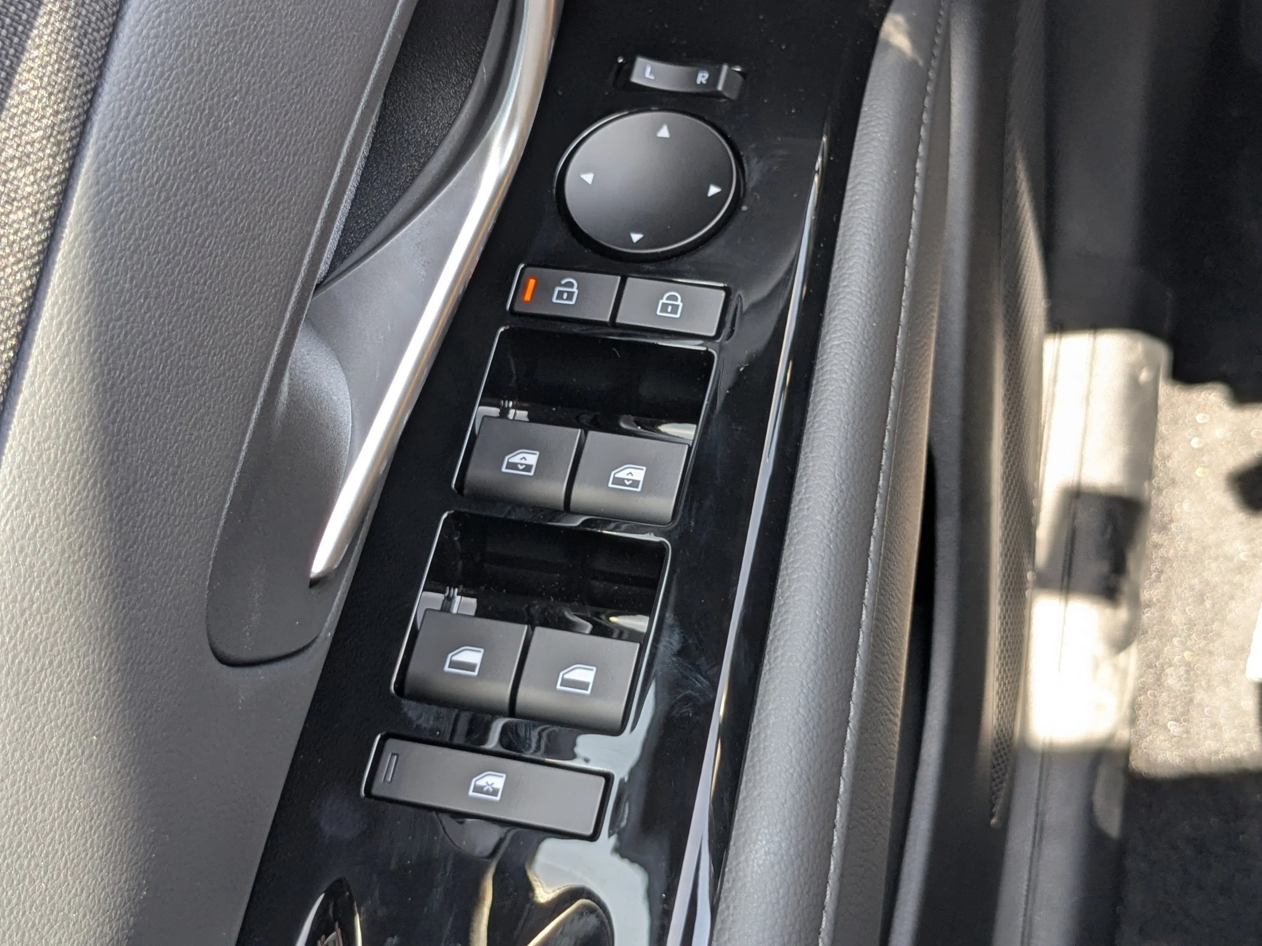 2025 Hyundai Santa Cruz Limited - Photo 55