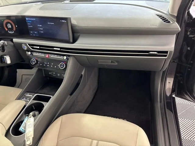 Used 2024 Blue Hyundai SEL image 29