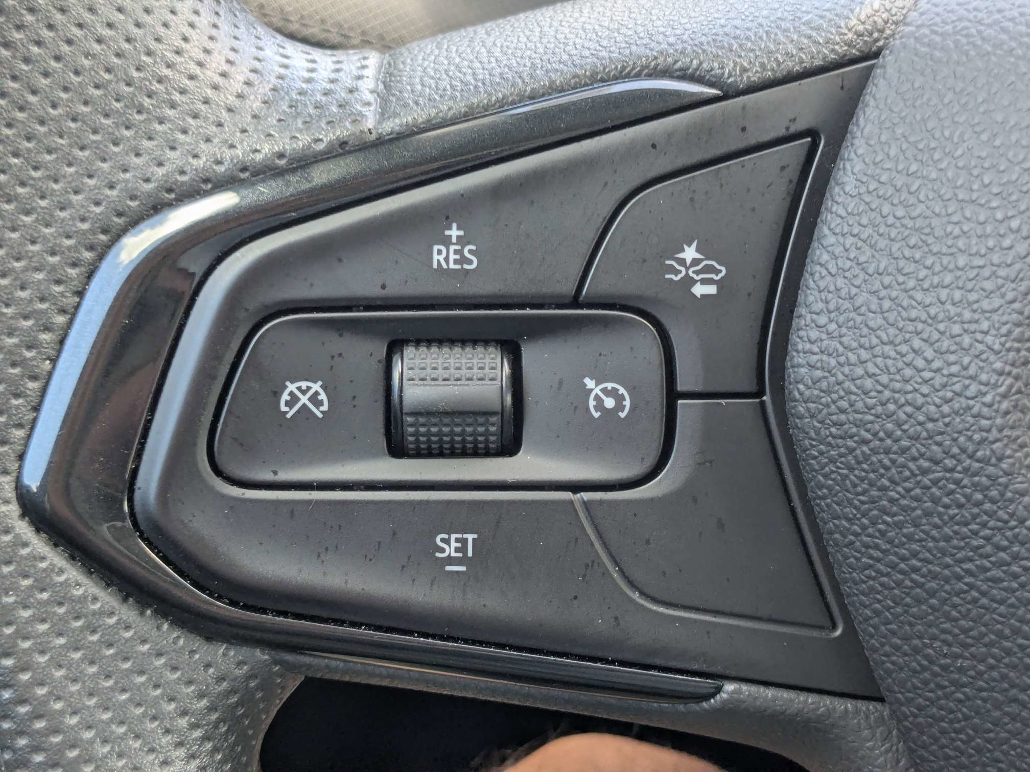 Used 2025 Sterling Gray Metallic Chevrolet LT image 30