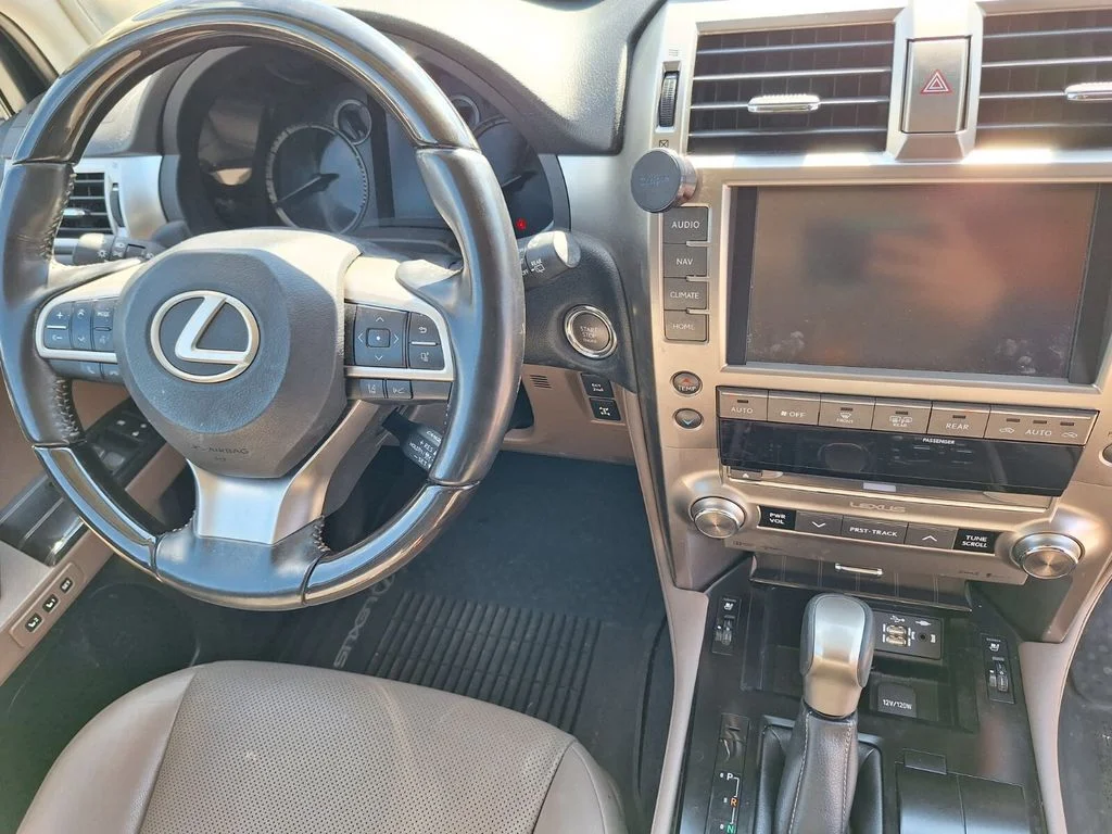 Used 2021 Blue Lexus 460 image 35
