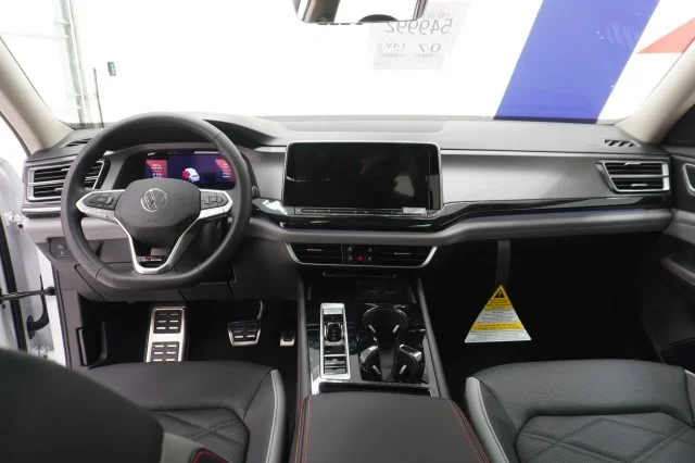 New 2026 Opal White Pearl Volkswagen 2.0T Peak Edition image 27