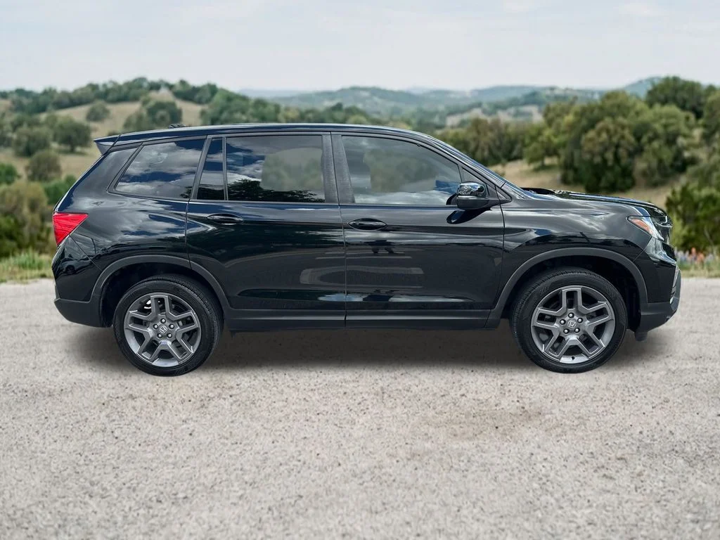 Used 2023  Honda EX-L image 12