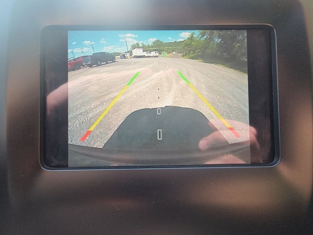 Used 2021 Green Jeep Latitude image 21