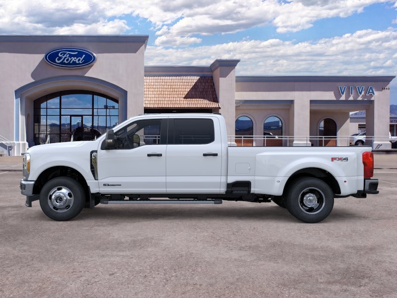 New 2026 Oxford White Ford F-350® XLT image 3