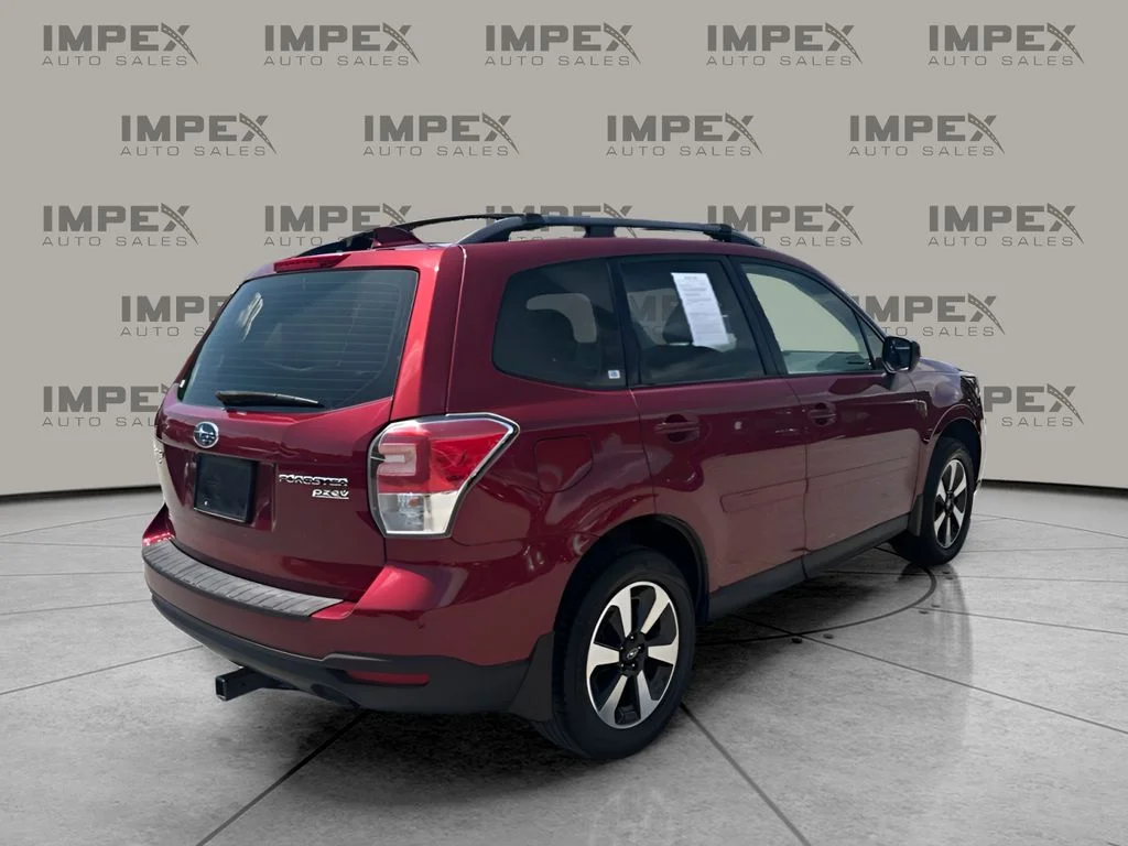 Used 2018 Red Subaru 2.5i image 3