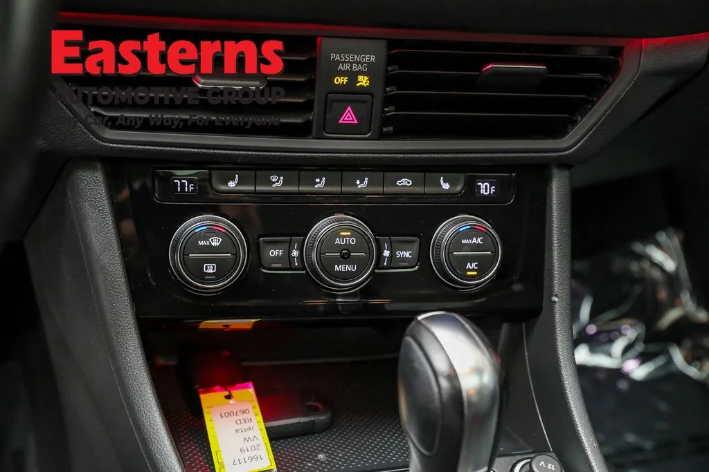 Used 2019 Red Volkswagen SEL image 19