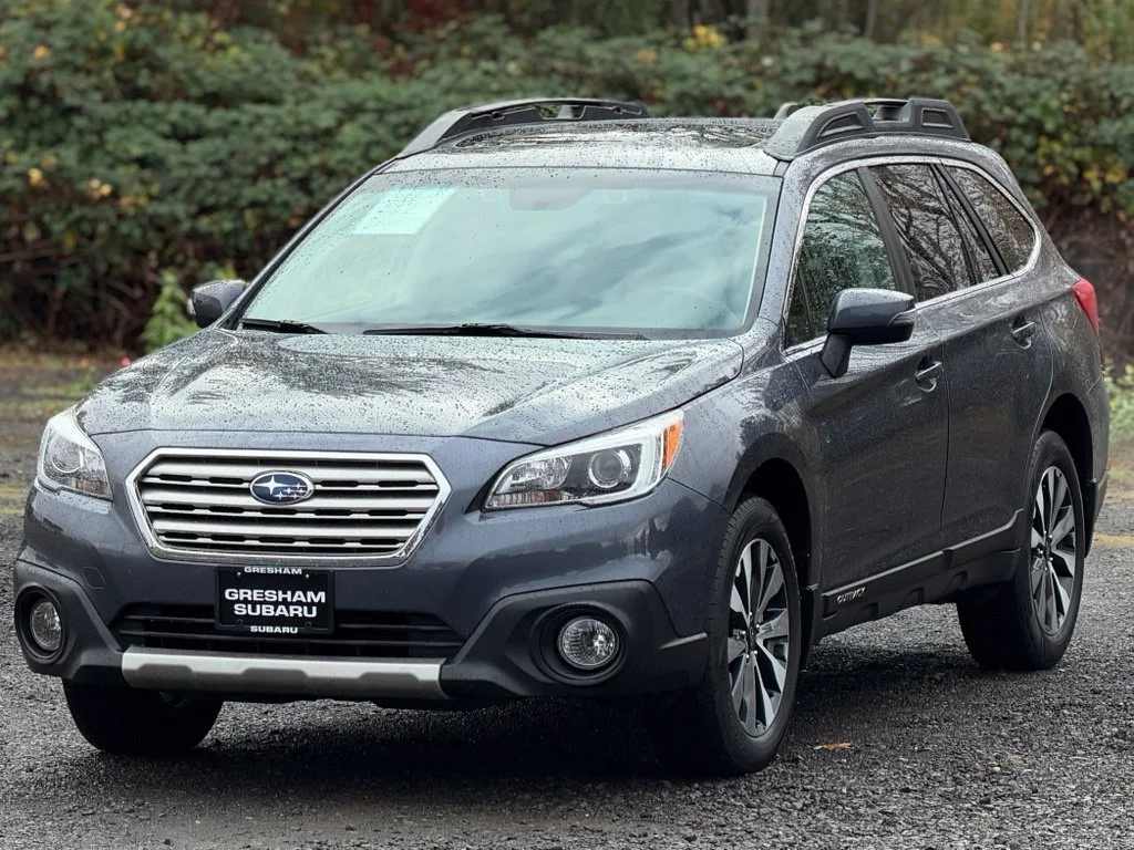 Used 2016 Carbide Gray Metallic Subaru 3.6R image 3