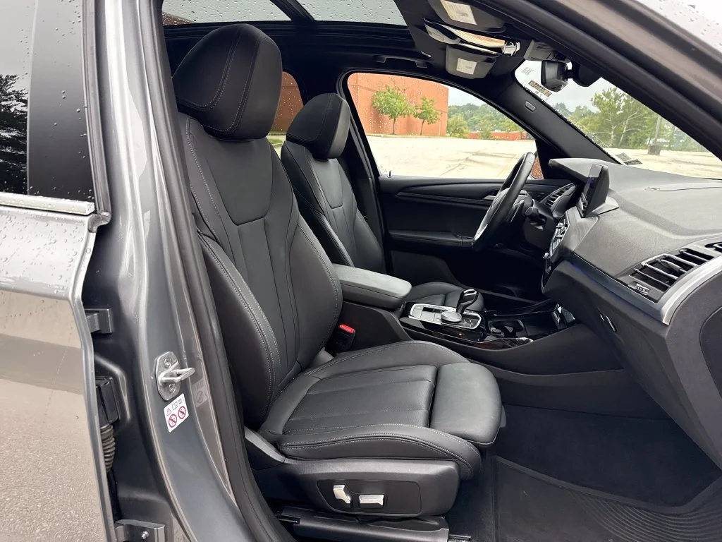 Used 2023 Gray BMW xDrive30i image 28