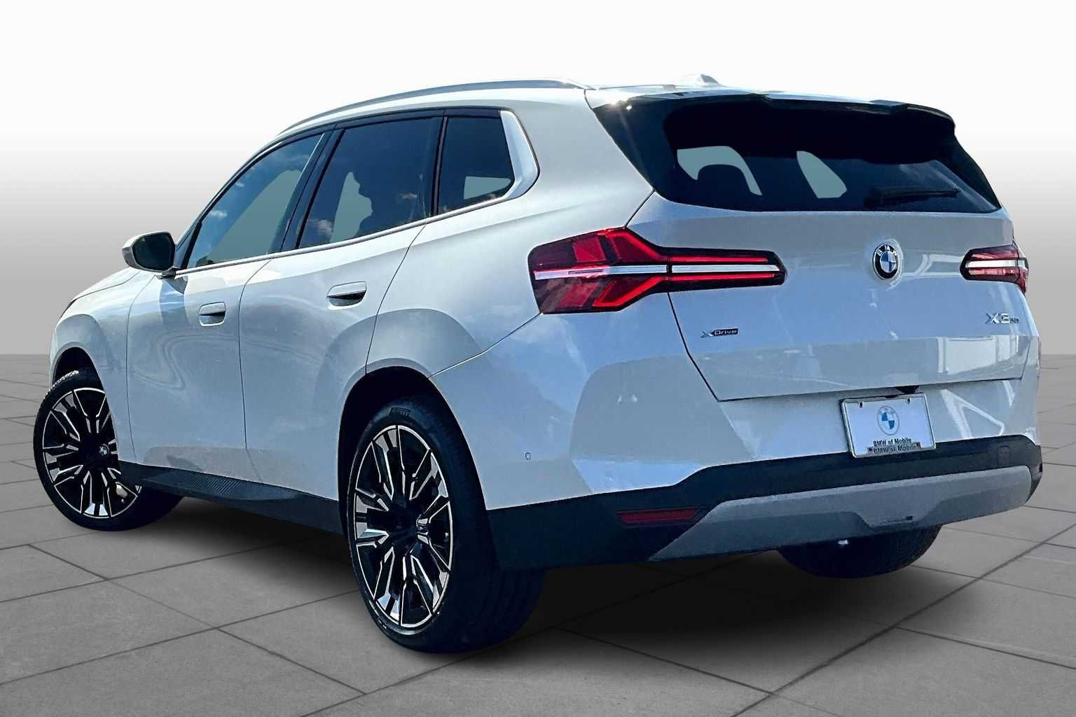 New 2026 Mineral White Metallic BMW 30 xDrive image 12