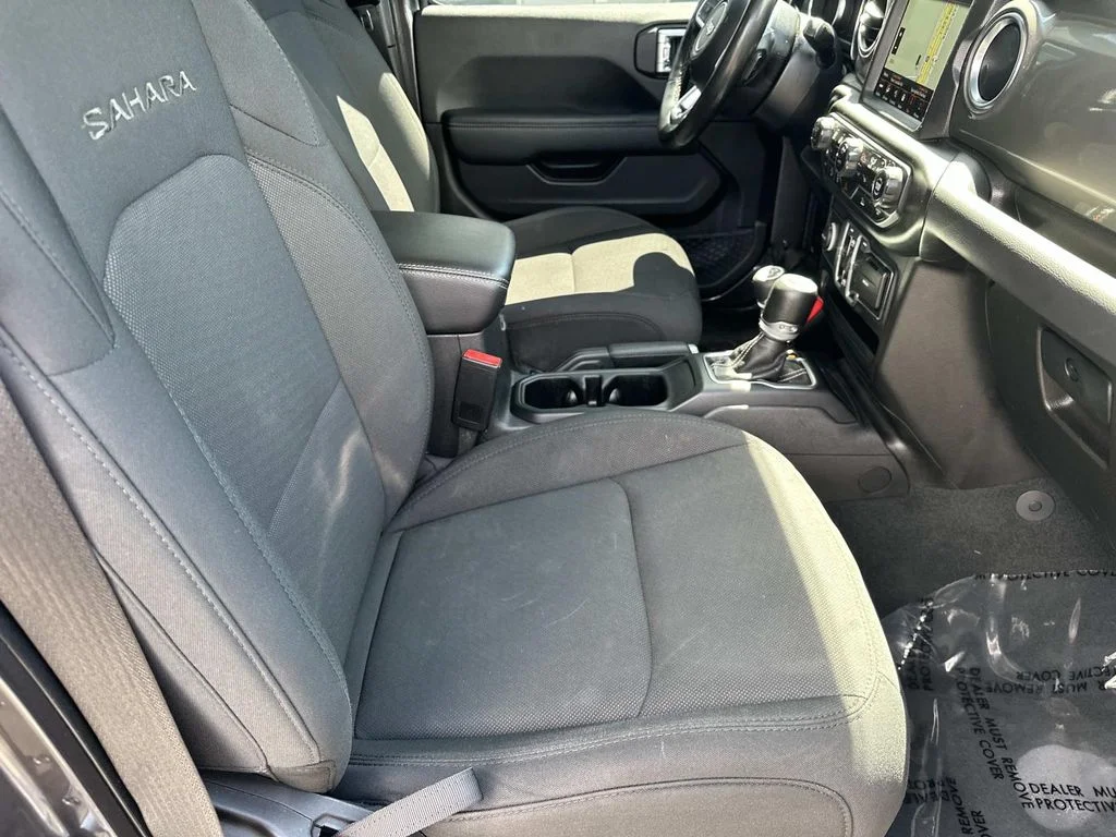Used 2022 Gray Jeep Unlimited Sahara image 13
