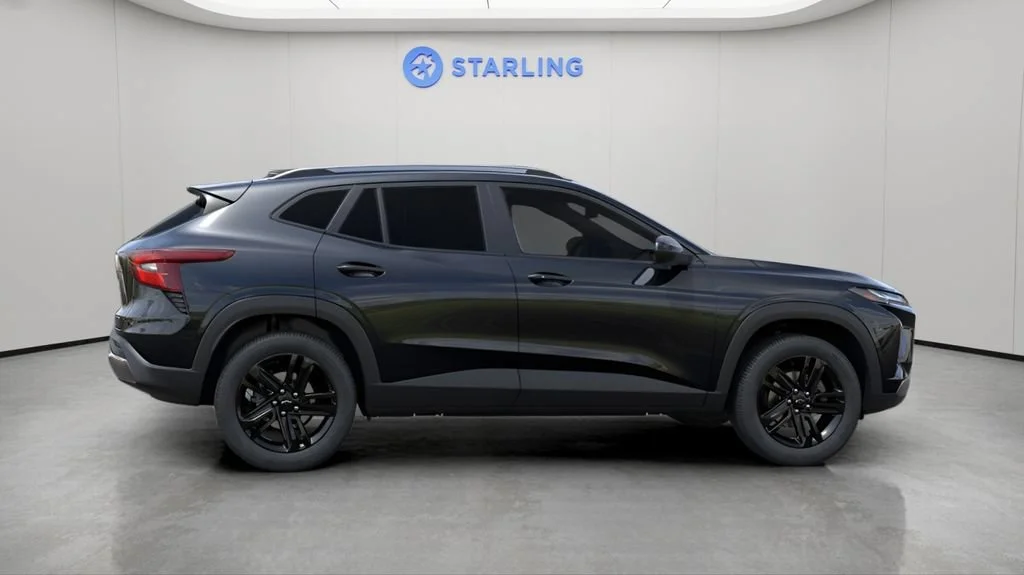 New 2026 Mosaic Black Metallic Chevrolet ACTIV image 4