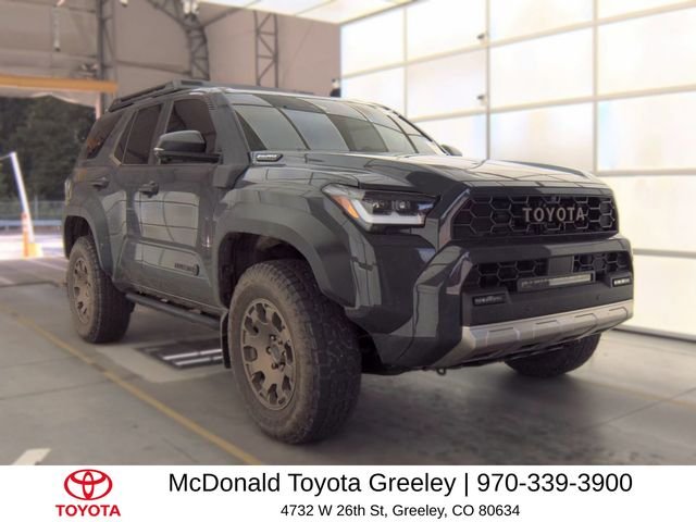 Used 2025  Toyota Trailhunter image 1
