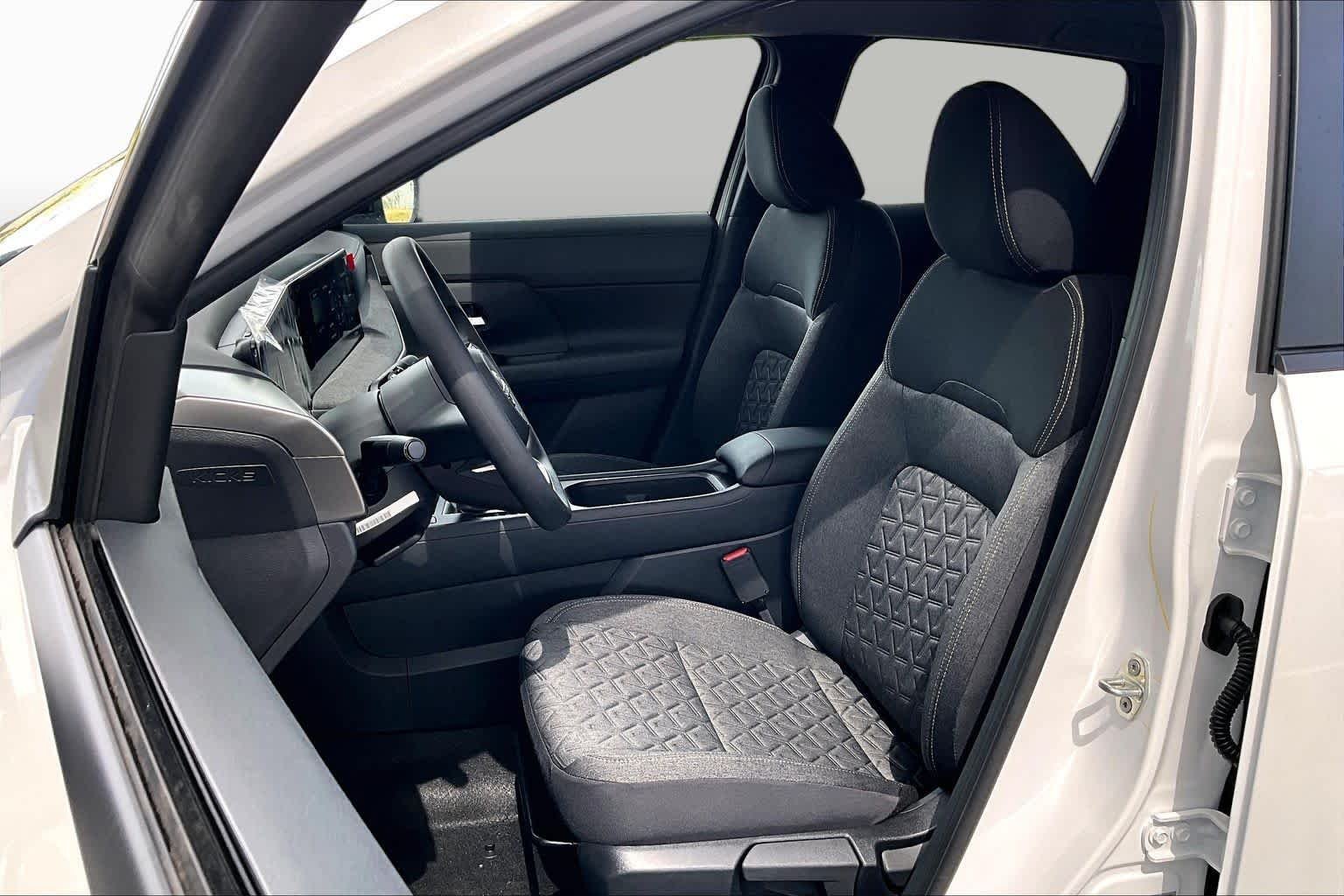 New 2026 Aspen White TriCoat Nissan SV image 15