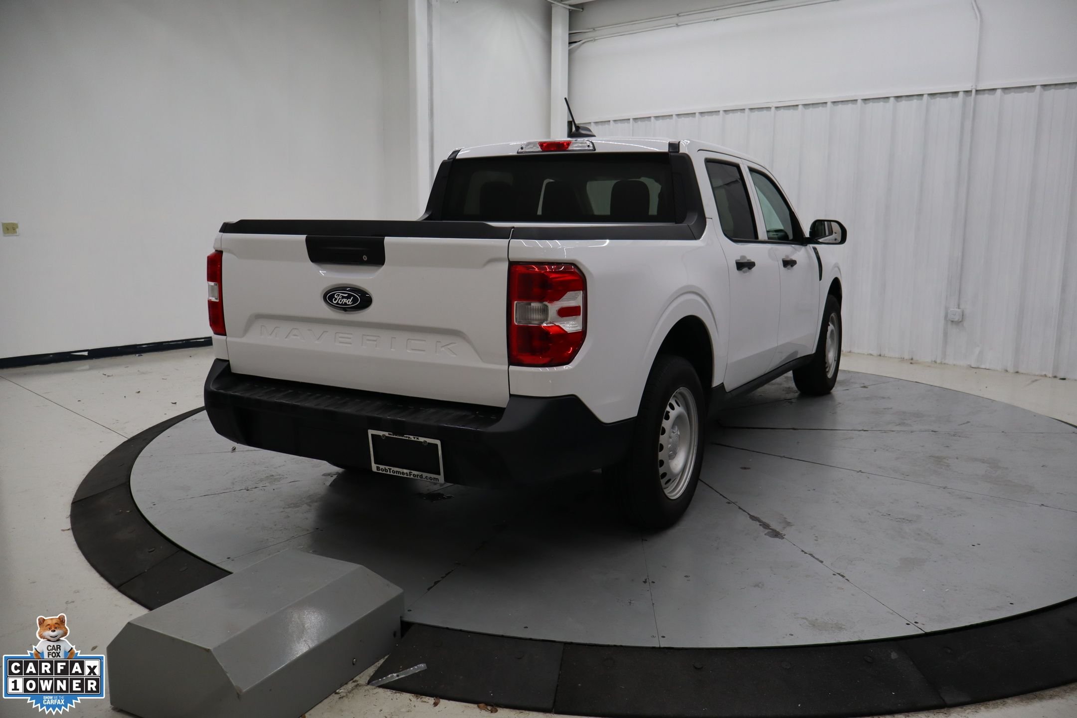 Used 2025 White Ford XL image 3