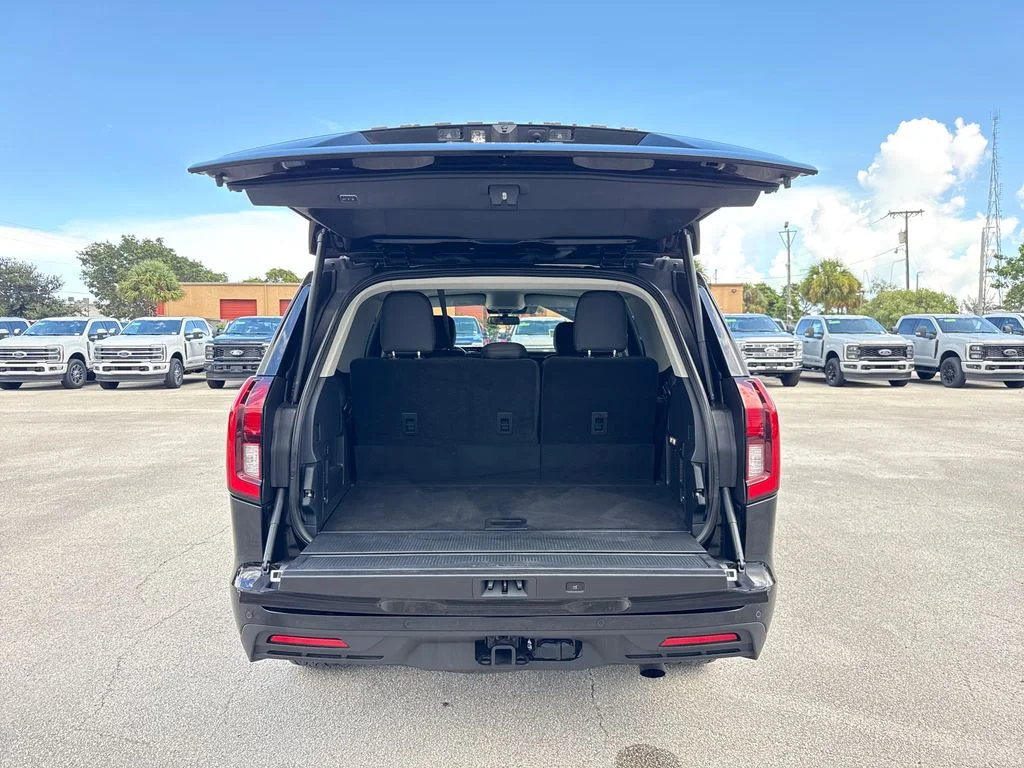 Certified Used 2025 Black Ford Active image 33