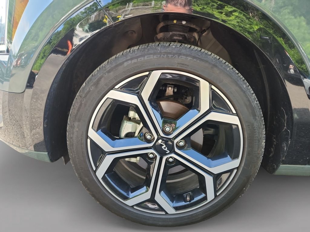 Certified Used 2023 Green Kia EX Touring image 9