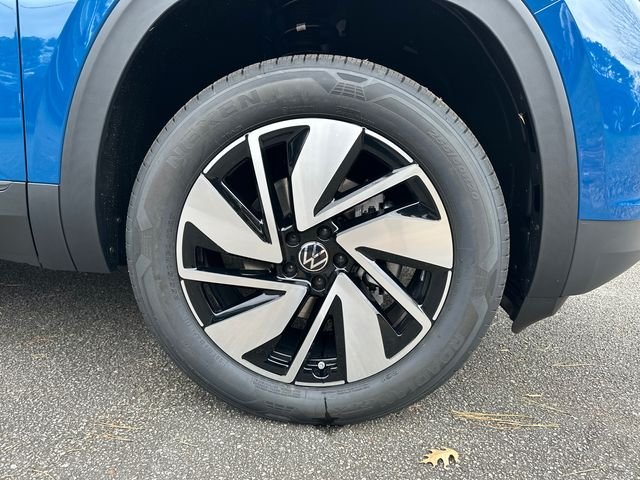 New 2026 Blue Volkswagen 2.0T SE w/Technology image 30