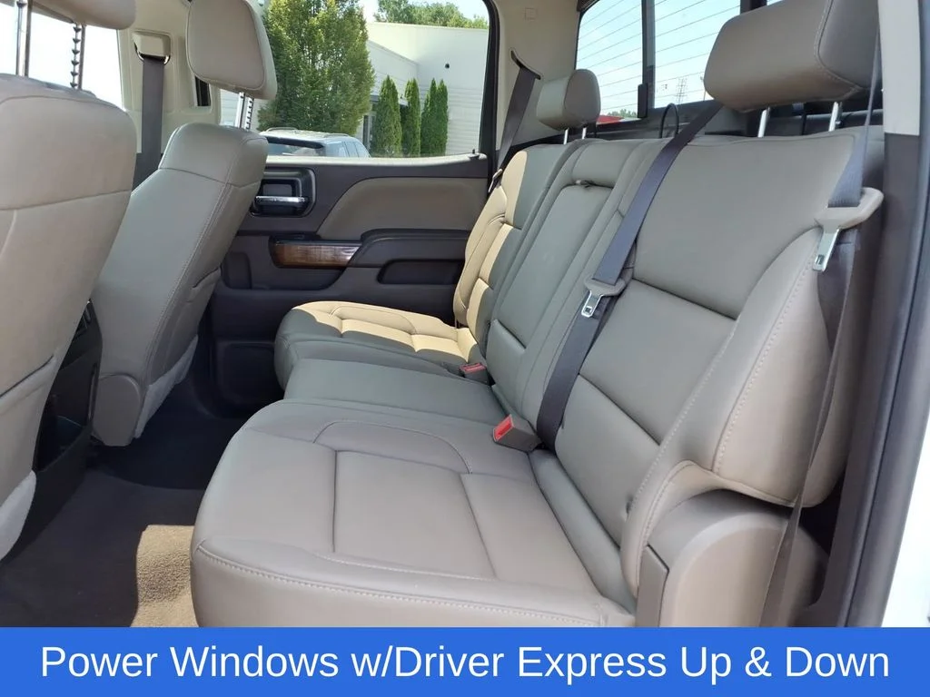 Used 2018 White GMC SLT image 27